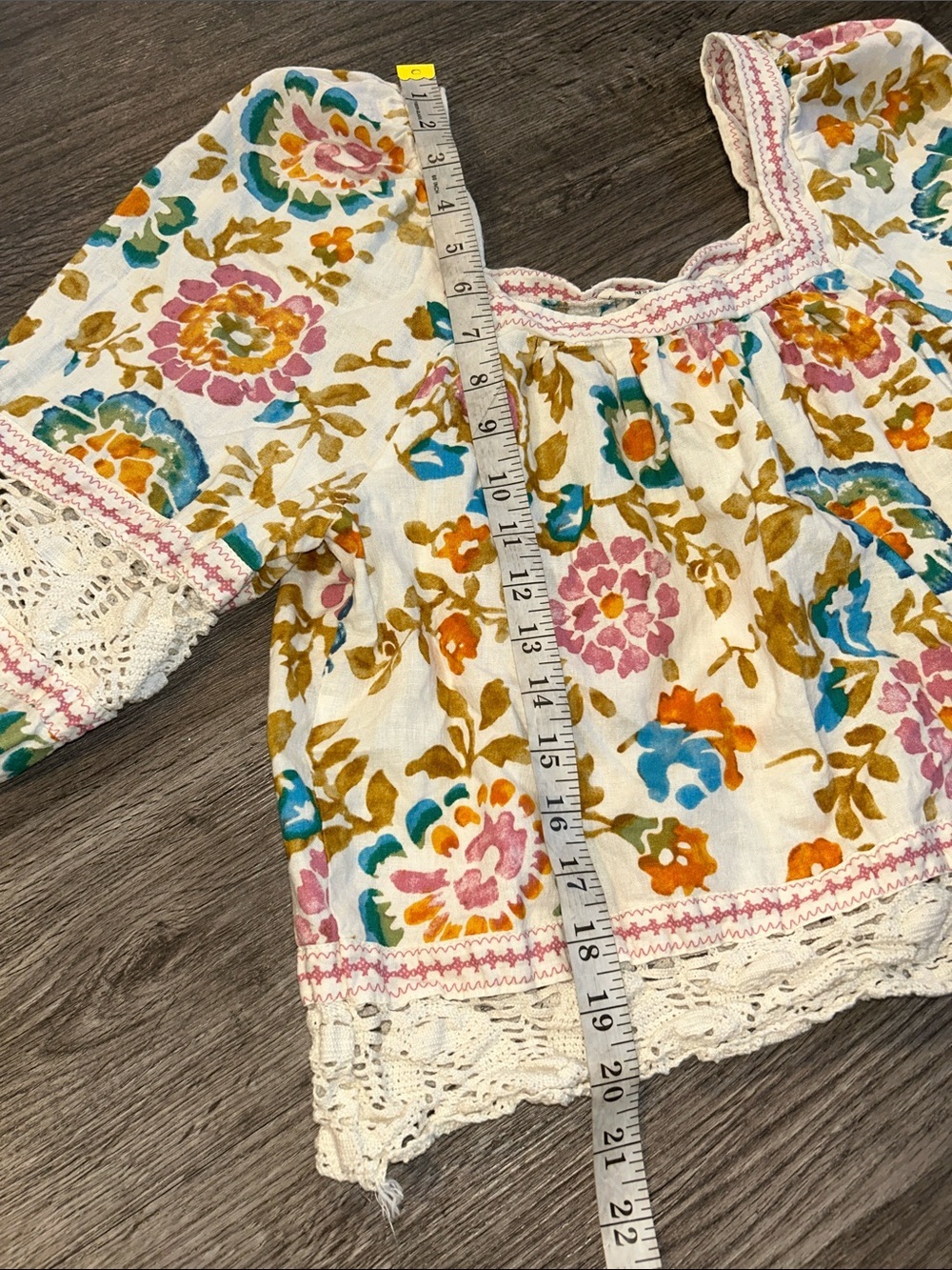 Christian Siriano Floral Linen Blend Crochet Lace Boho Peasant Top OSFA - Picture 7 of 9